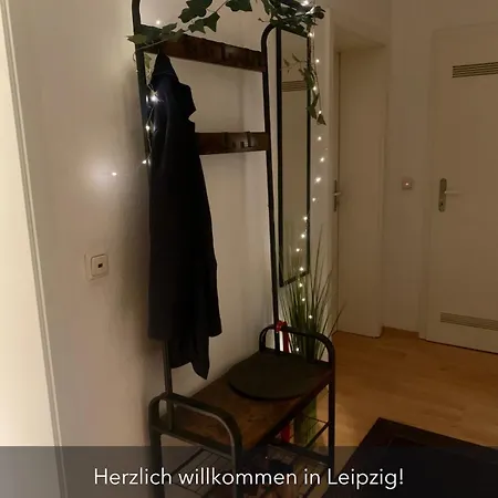 Zentrale, Helle Im Schicken Altbau-stil In Zentrum Sued-ost Appartement